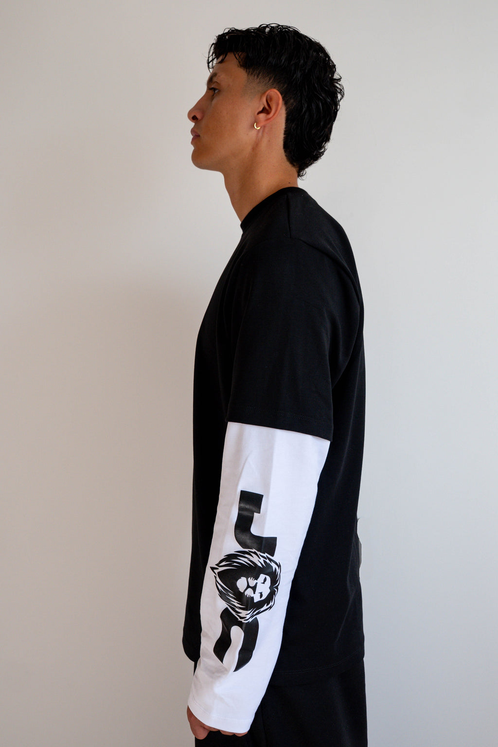 Camiseta Manga Larga Doble Manga Negra/Blanca - JC
