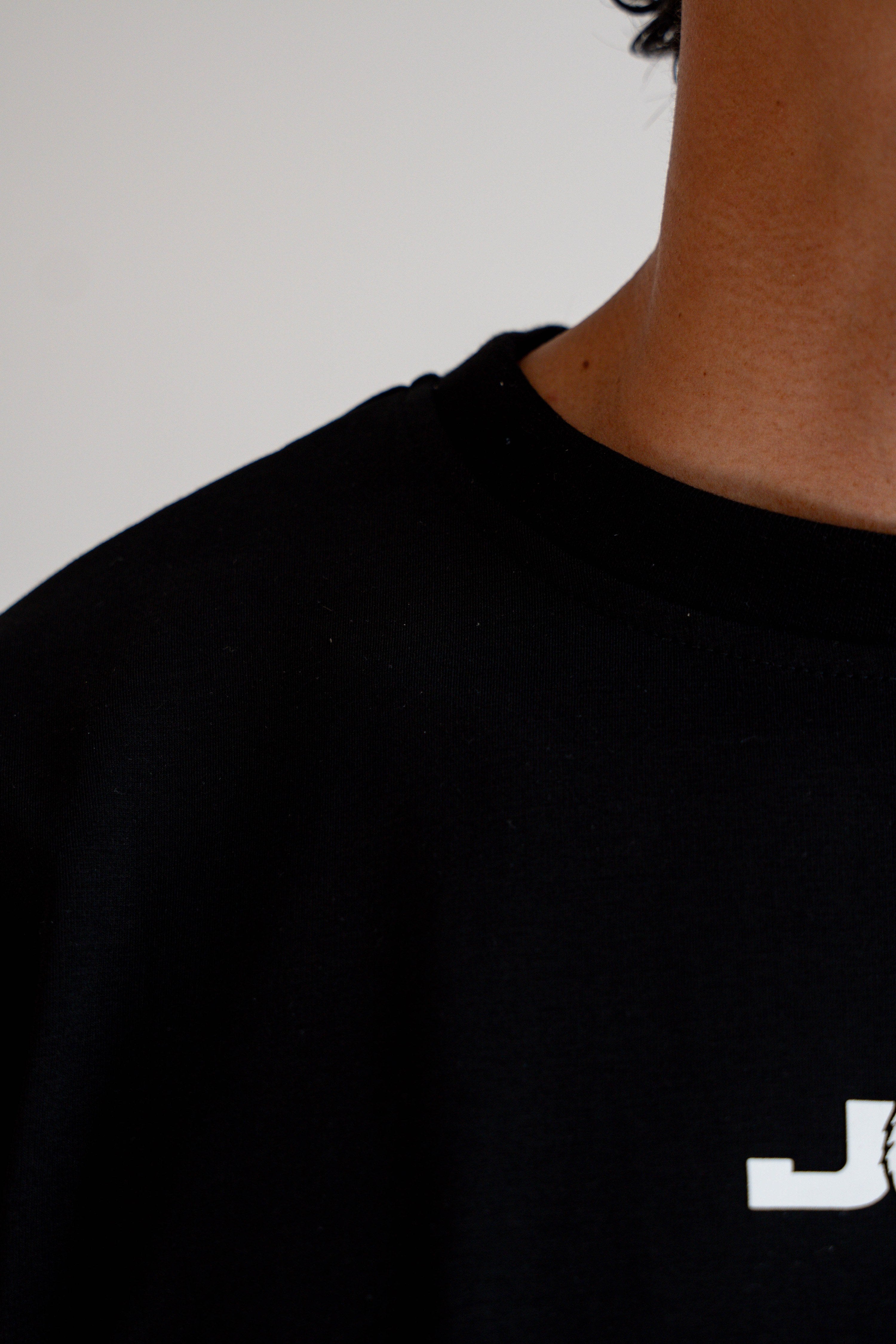 Camiseta Manga Larga Doble Manga Negra/Blanca - JC