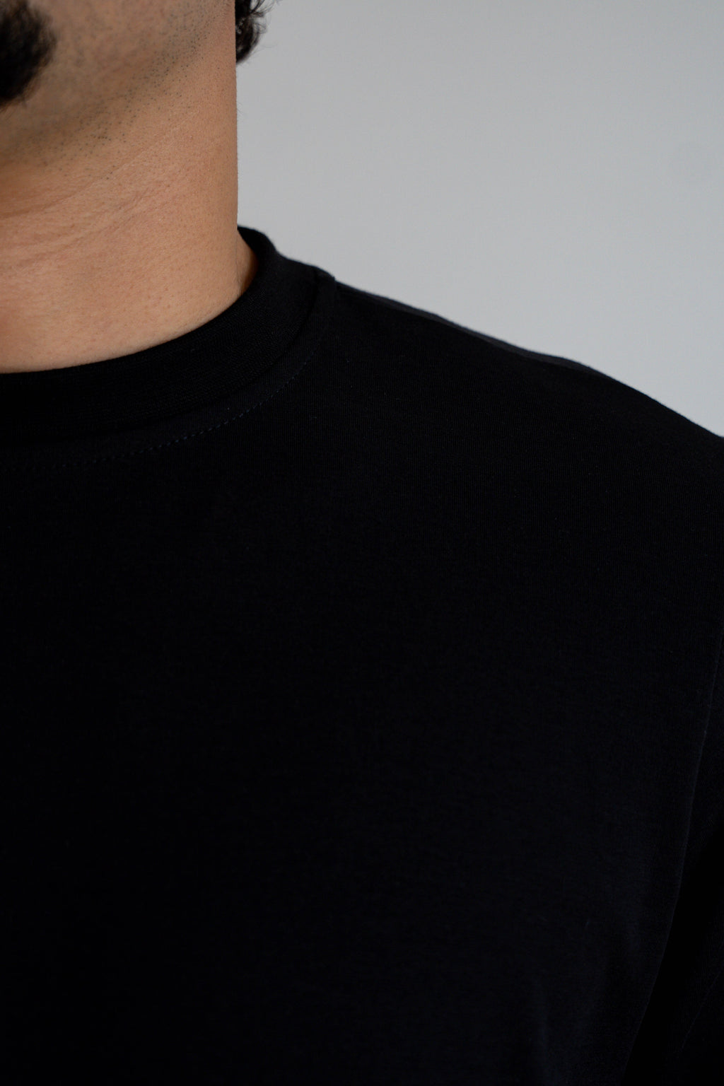 Camiseta Manga Larga Negra - JC