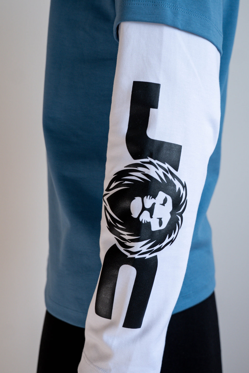 Camiseta Manga Larga Doble Manga Azul/Blanca - JC